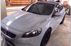 Volvo V40 14 16 en Turbo 2013 for sale