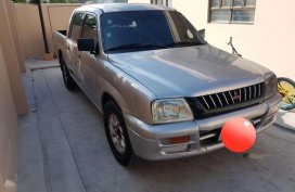 FOR SALE 2000 MITSUBISHI L200 endeavor manual