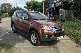 2017 Isuzu Mux LS-A 4x2 MT with only 345km
