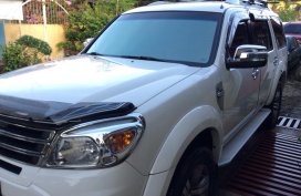 Well-kept Ford Everest 2013 M/T for sale