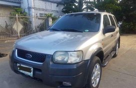 Ford Escape 2004 4x4 automatic for sale 
