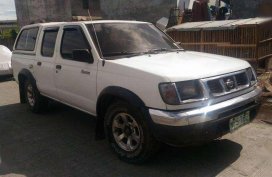 Nissan Frontier Pickup 2001 AT White For Sale 