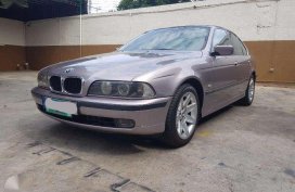 BMW 2002 525i AT Beige Sedan For Sale 