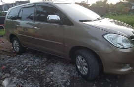 FOR SALE TOYOTA Innova automatic G 2010