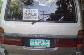 Japanesse Toyota HIACE Commuter Van 1998
