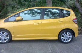 FOR SALE Honda Jazz 2010 model.