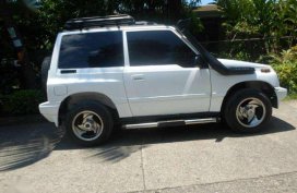 Suzuki Escudo 1.3 2008 MT White For Sale 