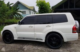 Selling our 2004 MITSUBISHI Pajero ck gasoline 