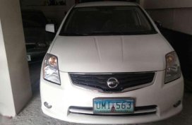 Nissan Sentra 2012 AT White Sedan For Sale 