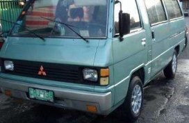 Mitsubishi L300 VERSA VAN MT Green For Sale 