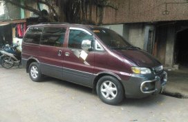 Hyundai Starex 1998 MT Red Van For Sale 