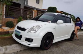 2010 Suzuki Swift FOR SALE
