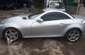 2006 Mercedes-Benz SLK350 2 door Hard top convertible