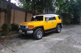 2015 Toyota FJ Cruiser yellow 4x4 FOR SALE