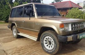 Mitsubishi Pajero 1999 V6 AT Golden For Sale 
