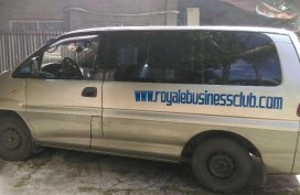 Well-kept Mitsubishi Spacegear 2000 for sale