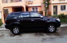 For sale Toyota Fortuner 2006 V diesel 4x4 