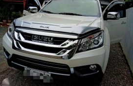 Assume Balance 2015 Isuzu MU-X 2.5LS for sale