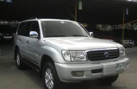 Well-maintained Toyota Land Cruiser 2000 for sale