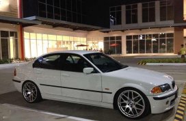 2000 BMW 323i AT for sale