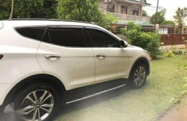 Rush sale Hyundai SANTA Fe 2015 model