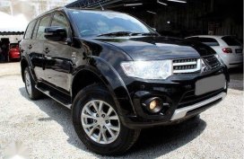 RUSH Mitsubishi Montero GLX 2014 AT black