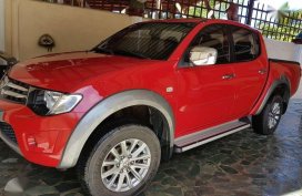 Mitsubishi Strada truck 4x4 automatic diesel 2010 for sale