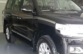 2018 Toyota Land Cruiser 200 Premium with new interior for sale