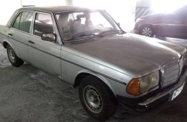 1977 Mercedes Benz W123 300D for sale 