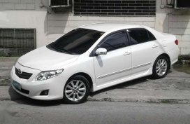2010 Toyota Corolla Altis 1.6 V AT White For Sale 