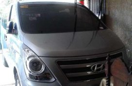 Assume Balance mini van Hyundai Grand Starex 2017