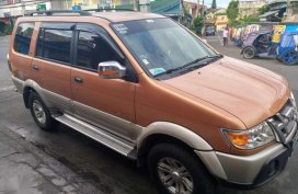 Isuzu Crosswind 2010 XUV AT Diesel Orange For Sale 