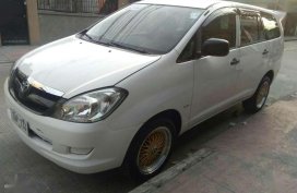 Toyota Innova j 2005 for sale 