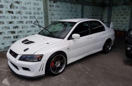 Mitsubishi Lancer Evo7 MT White For Sale 