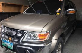 Isuzu Crosswind 2010 model for sale