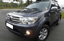 Well-kept Toyota Fortuner G 2011 for sale