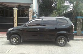 FOR SALE TOYOTA AVANZA 2010 M/T