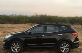 Well-maintained Hyundai Santa Fe 2013 for sale
