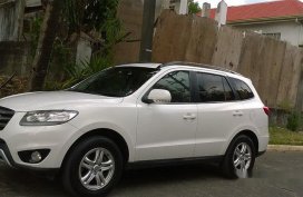 Well-kept Hyundai Santa Fe 2012 for sale