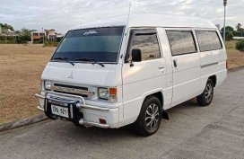 2008 Mitsubishi L300 Versa van White For Sale 