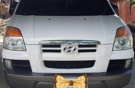 HYUNDAI STAREX 2004 Manual White For Sale 