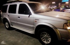 Ford Everest 2005 Well Maintained White For Sale 