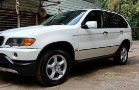 BMW X5 2001 White SUV Very Fresh For Sale 