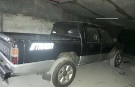 Mitsubishi Strada pick up 4x4 aircon 4d56 FOR SALE