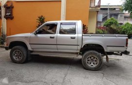 Toyota Hilux 4x4 3L FOR SALE