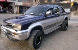 Mitsubishi Strada 2002 for sale