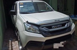 Isuzu MuX Limited (Almost Brand New) 2015 for sale