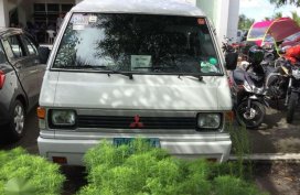 Mitsubishi L300 versa van 2009 for sale 