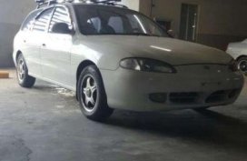Well-kept Hyundai Elantra 2000 for sale