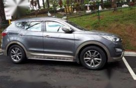 Well-kept Hyundai Santa Fe 2013 for sale